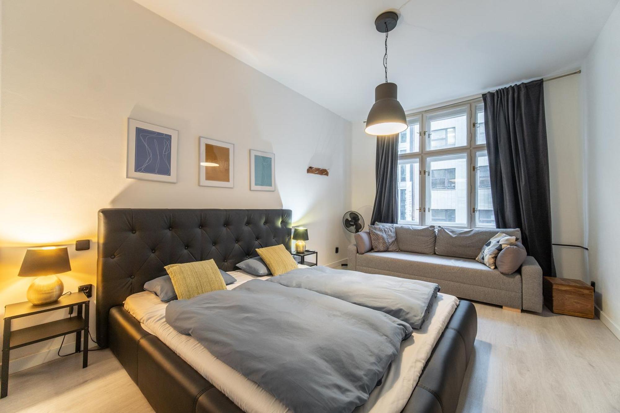 Sunny Central Apartment On Wenceslas Square By Easybnb Prag Dış mekan fotoğraf